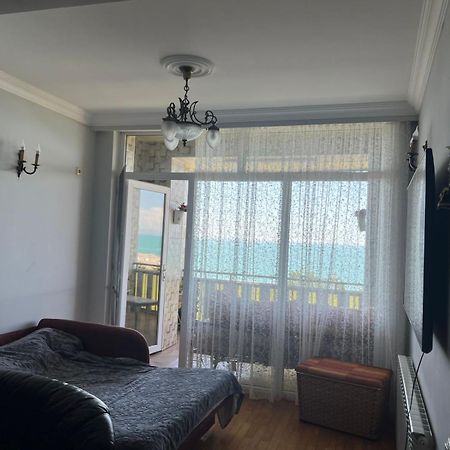 Apartment Rustaveli 57 Batumi Luaran gambar