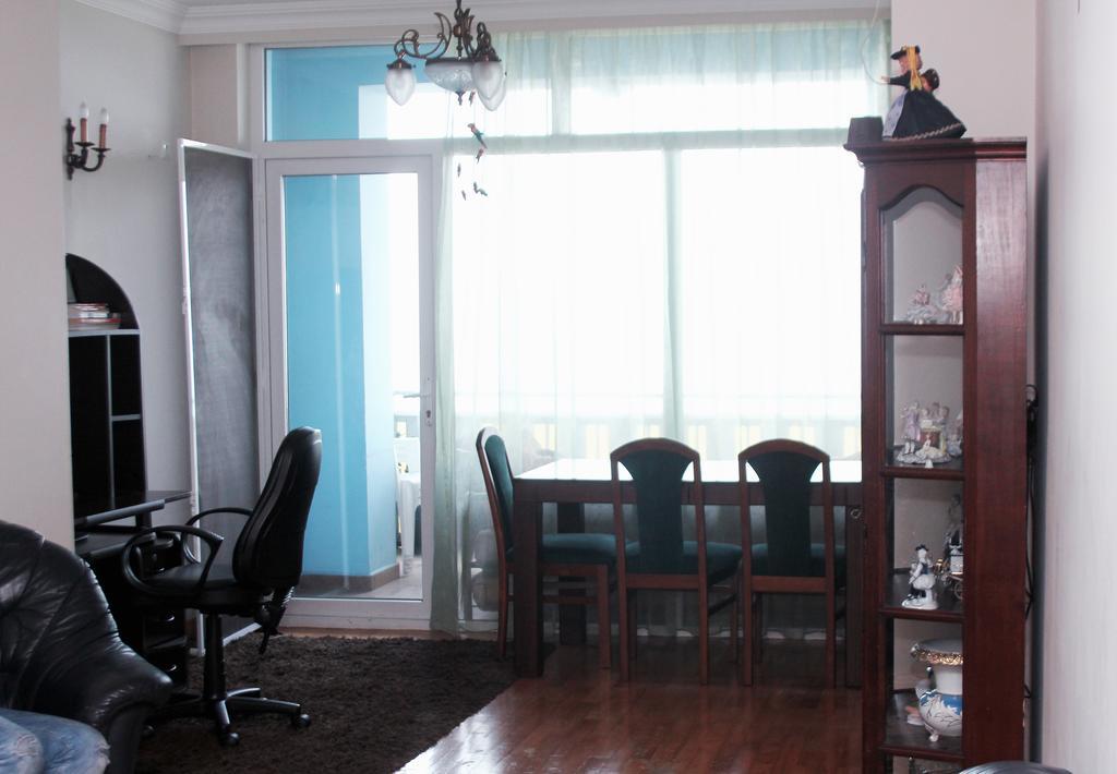 Apartment Rustaveli 57 Batumi Luaran gambar