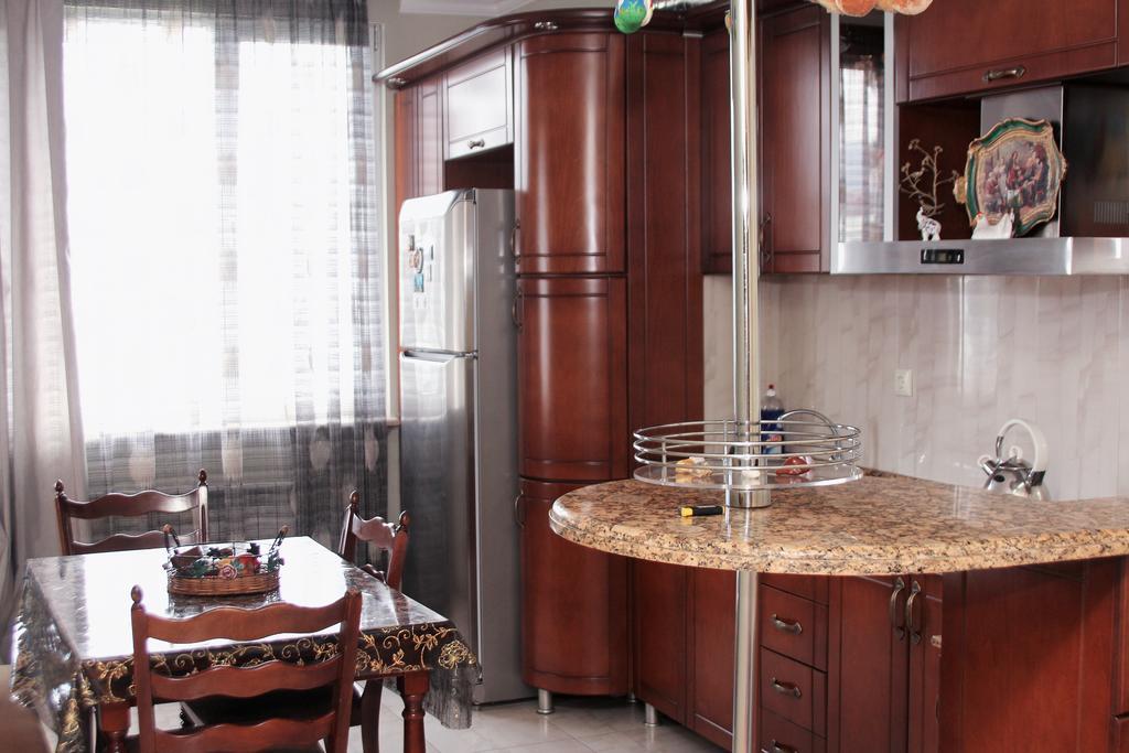 Apartment Rustaveli 57 Batumi Luaran gambar