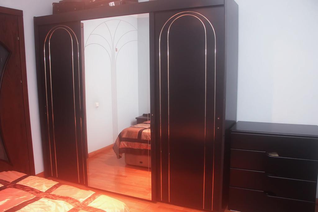 Apartment Rustaveli 57 Batumi Luaran gambar